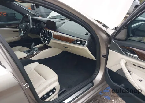 2019 BMW 540I from USA, damaged, VIN WBAJE5C58KWW19033